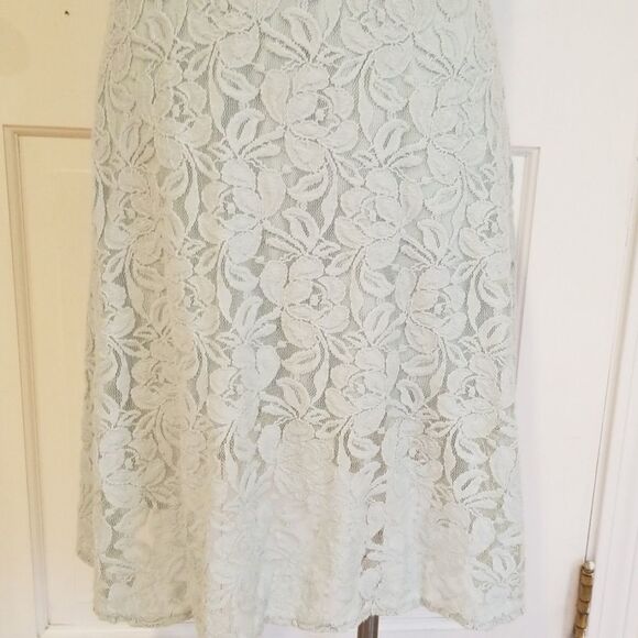 Like new Free People size M lace dress - Picture 3 of 7